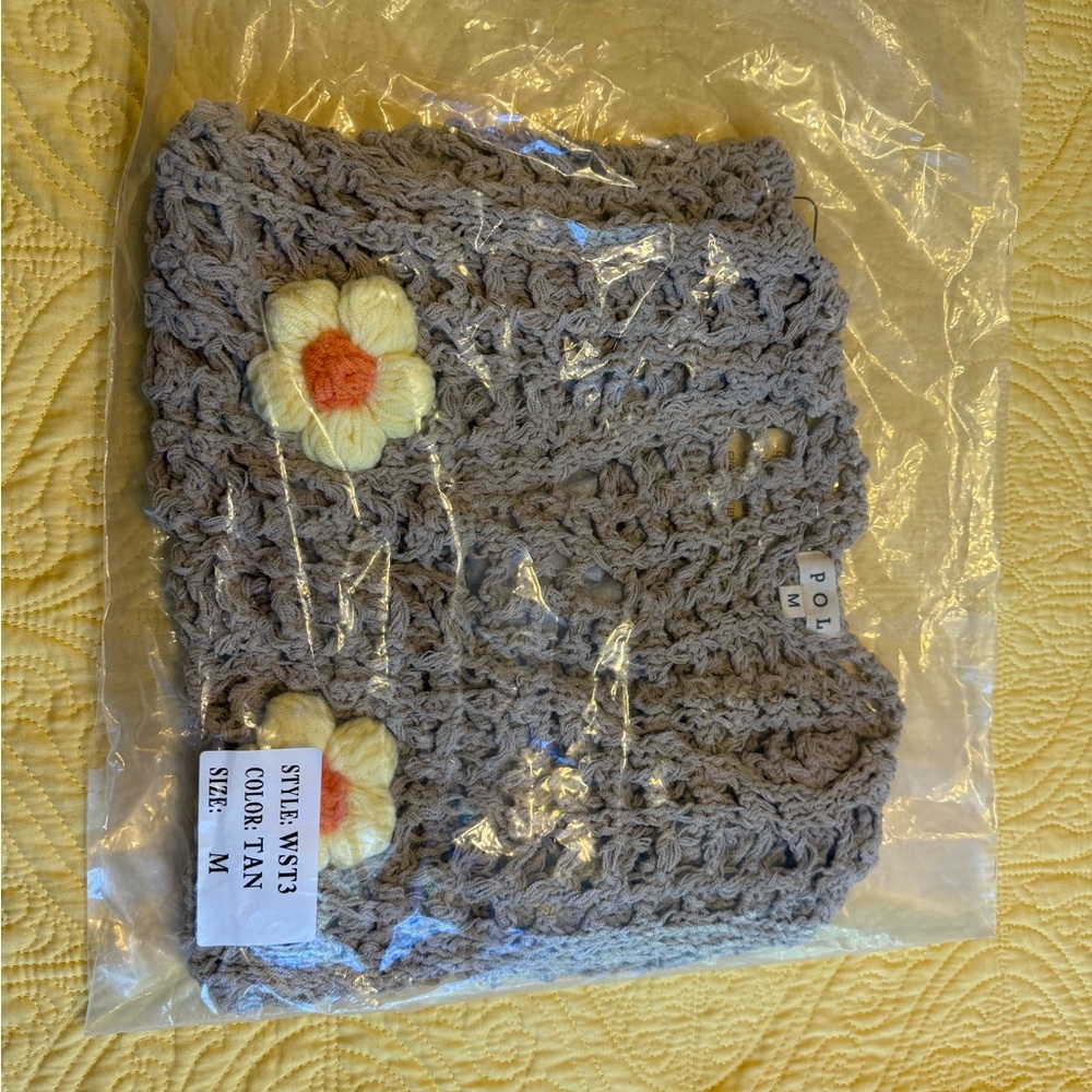 🌸H205 New POL M pp22 Yellow and Tan Crochet Floral sweater Vest Top - Picture 12 of 12